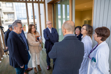 El conselleiro de Sanidade, Antonio Gómez Caamaño, visita el renovado centro de salud de O Porriño (Pontevedra).