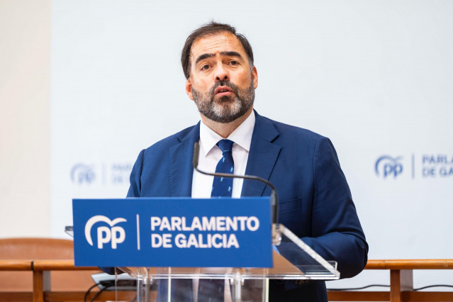 Archivo - El portavoz del PP gallego en el Parlamento de Galicia, Alberto Pazos Couñago