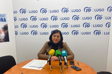 Archivo - La portavoz del Grupo Municipal del PP de Lugo, Elena Candia, durante la rueda de prensa convocada este viernes para valorar la gestión del Gobierno local en materia de personal y recursos 