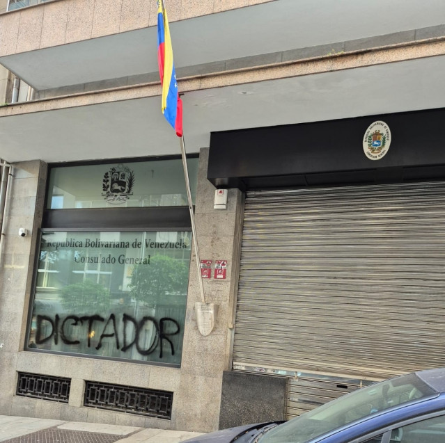 Pintada en el Consulado de Venezuela en Vigo.