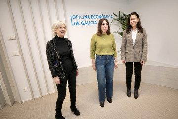 La conselleira de Economía, María Jesús Lorenzana, en la Oficina Económica de Galicia