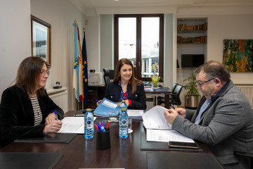 A conselleira do Medio Rural, María José Gómez, acompañada pola directora xeral da Axencia Galega de Desenvolvemento Rural, Paz Rodríguez, reunirase co alcalde de Paderne de Allariz, Manuel Pére