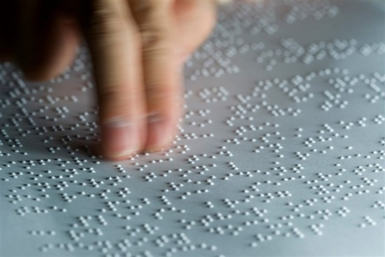 ​Recibíronse 37 solicitudes de voto en Braille para as autonómicas