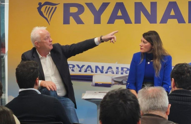 Ryanair recorta vuelos en Vigo, Santiago y otros aeropuertos y culpa al Gobierno