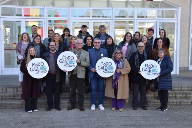 La RAG y el Ayuntamiento de Ames extienden el programa 'Modo galego, actívao!' a los jóvenes de ESO.