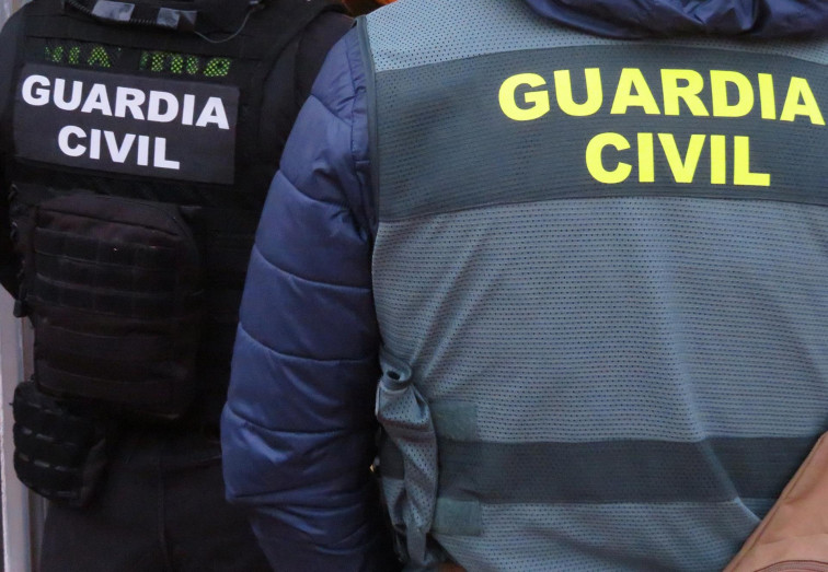 La Guardia Civil impide una pelea multitudinaria en Cangas