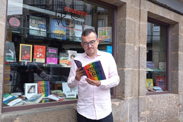 El autor de 'Vidas e historias LGBT da Idade Media', Carlos Callón.