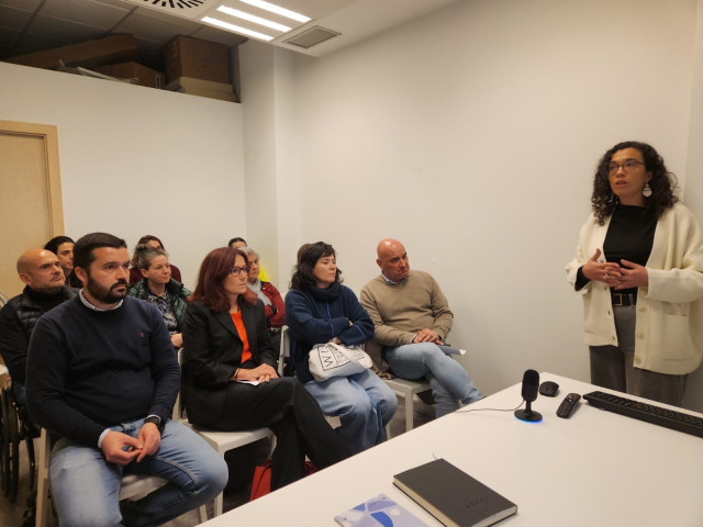 Presentación en Cambre de un informe de Cegasal