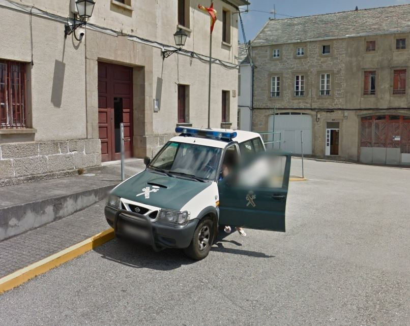 Cuartel de la Guadia Civil en O Valadouro en una imagen de Google Street View