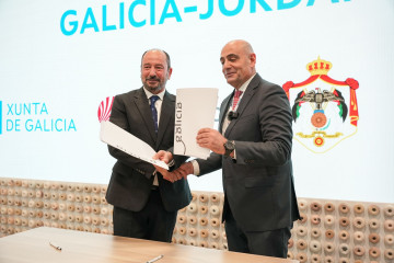 Galicia y Jordania se alían para promover los valores culturales y turísticos de los Caminos de Santiago y Egeria