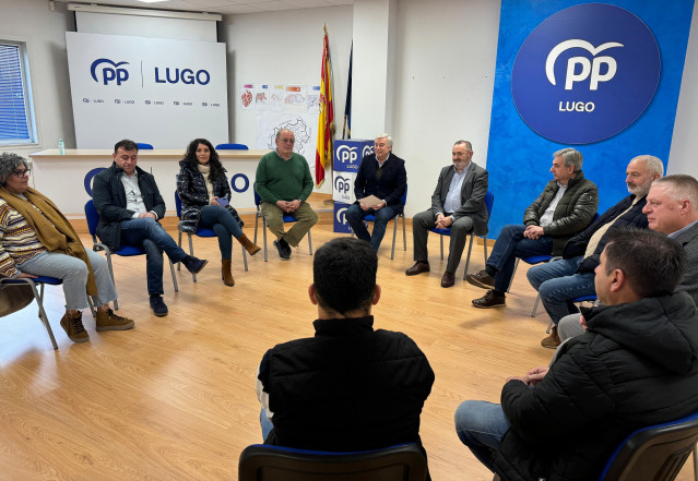 El PP de Lugo denuncia que el Gobierno quiere suprimir el bus estatal en 11 ayuntamientos de la provincia