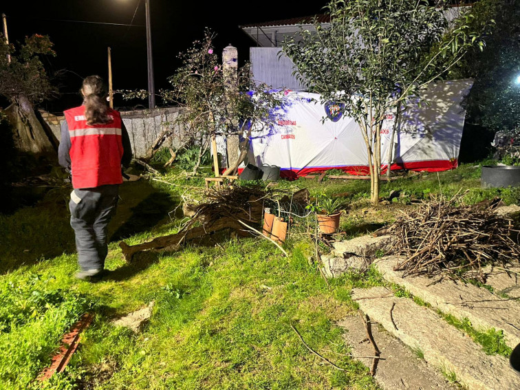 Rescatan el cuerpo sin vida de una mujer del fondo de un pozo en Vilariño, Cambados