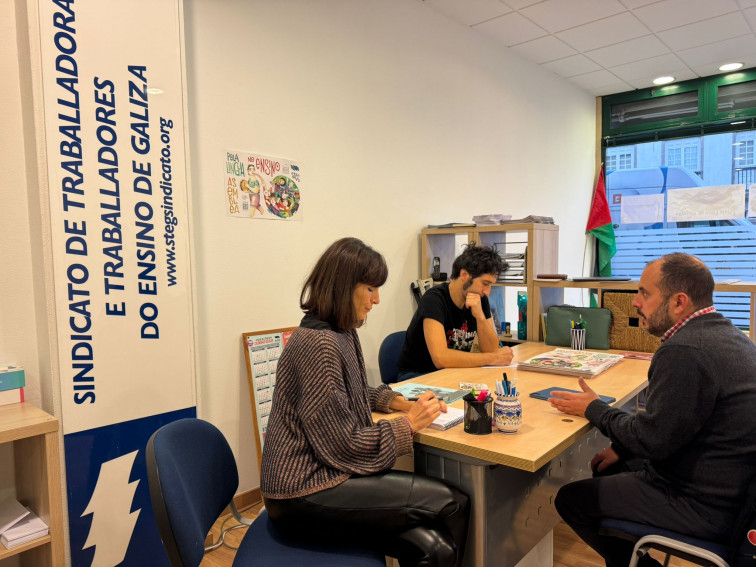 Reuniones de STEG con A Mesa y AGAL para diseñar acciones conjuntas en defensa de la lengua en los colegios