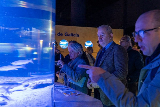 Visita de una delegación de Cuba al Acuario de A Coruña