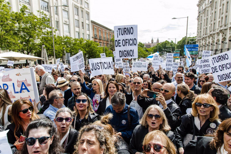 Abogados y procuradores del turno de oficio, firmes en su lucha y su 