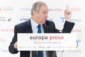 El ministro de Industria y Turismo, Jordi Hereu, interviene durante un Desayuno Informativo de Europa Press, en el Hyatt Regency Hesperia, a 30 de enero de 2025, en Madrid (España).