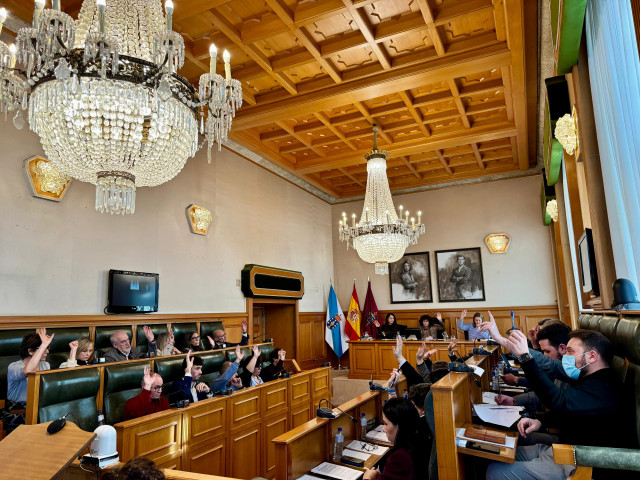 Pleno del Ayuntamiento de Santiago del mes de enero de 2025.