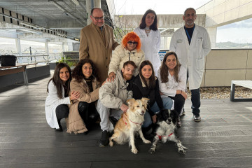 Ourense da un paso pionero en la humanización hospitalaria con la visita de animales de compañía a los pacientes