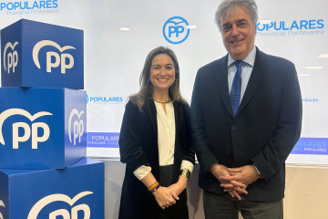 La senadora del PPdeG Pepa Pardo y el diputado Pedro Puy