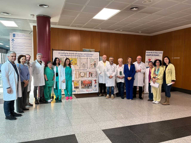 Inauguración en el CHUS de la exposición del VI Concurso de Carteis para Escolares relacionado con la donación y los trasplantes de órganos.