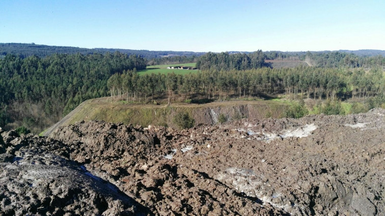 Impugnan la tramitación para reabrir la mina de Touro por incumplimientos en el gobierno de O Pino