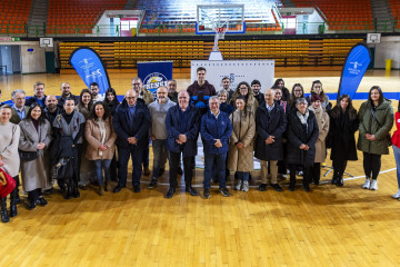 PRESENTACIÓN PROXECTO “ÁREA SOCIAL” DO COB. O presidente provincial, Luis Menor, participa na rolda de prensa de presentación do proxecto “Área Social” do Club Ourense Baloncesto.