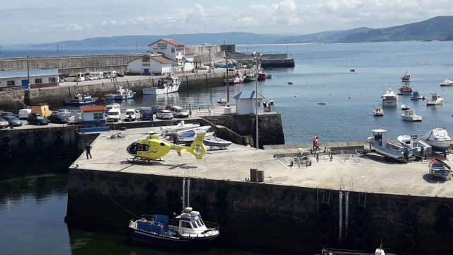 Archivo -    El helicóptero medicalizado de base en Santiago de Compostela se ha desplazado este jueves hasta la localidad coruñesa de Malpica de Bergantiños para trasladar a un infartado hasta el centro de salud