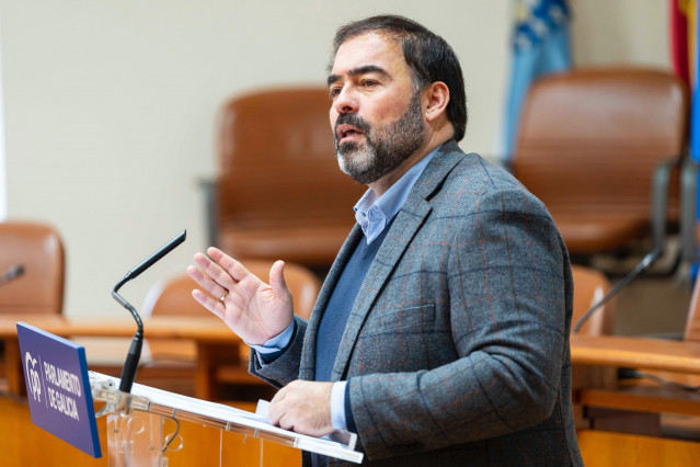 El Portavoz Del Ppdeg En El Parlamento Gallego, Alberto Pazos Couñago, En Rueda De Prensa