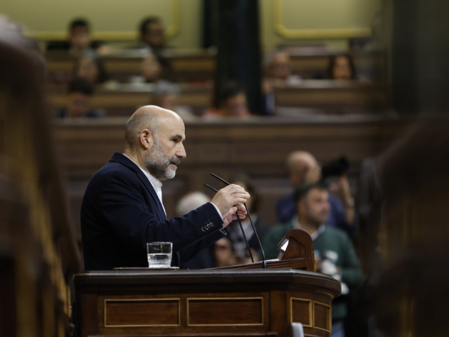 El diputado del BNG en el Congreso, Néstor Rego, en una intervención en la cámara baja