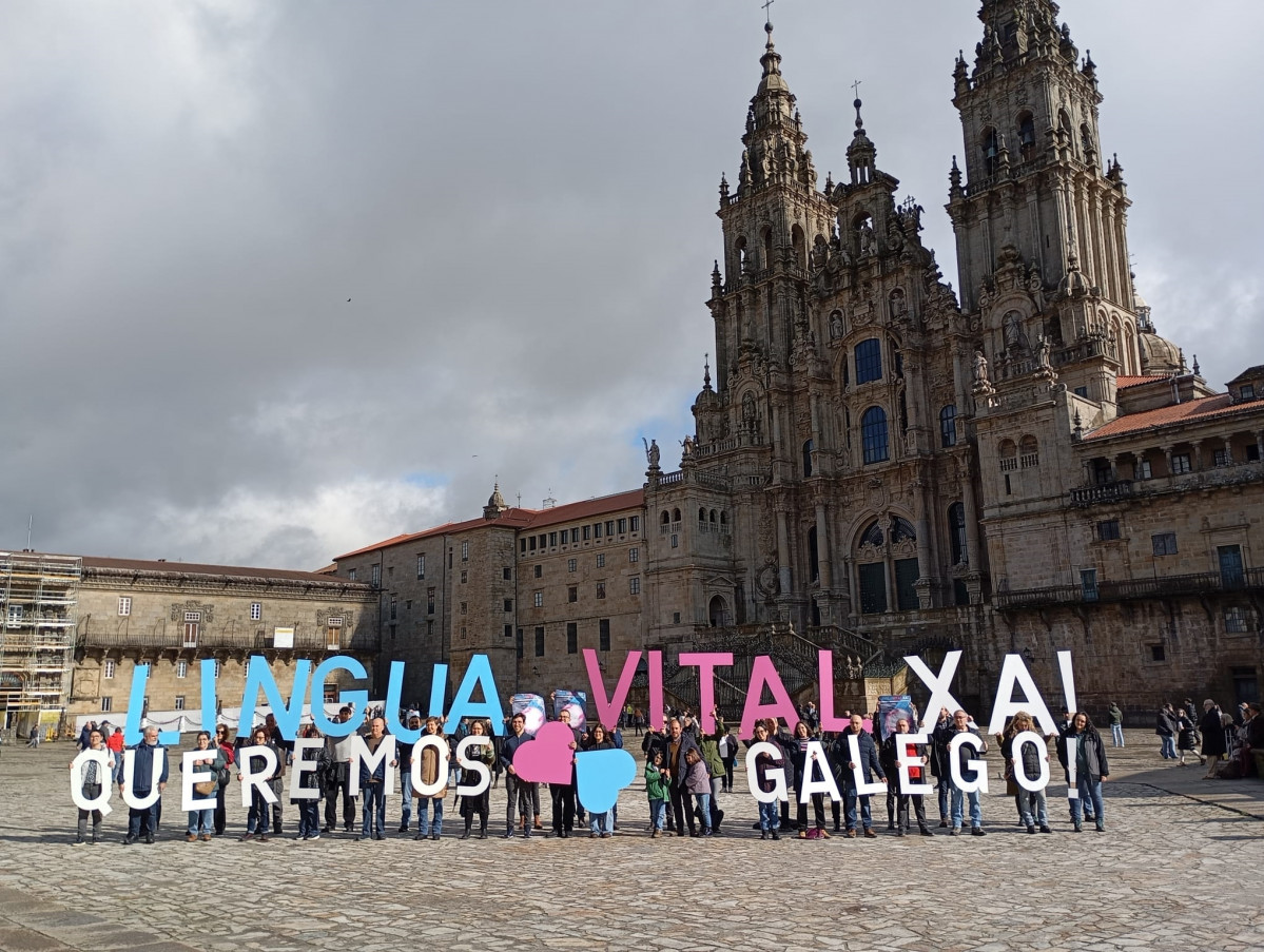 Queremos Galego "calienta motores" para la manifestación del próximo domingo con un acto reivindicativo en Santiago.