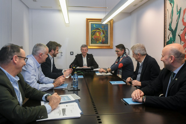 Reunión de representantes del Gobierno gallego con la Fundación Galega contra o Narcotráfico.