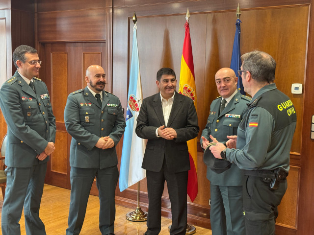 El delegado del Gobierno en Galicia recibe a los jefes de las comandancias de Lugo y Ourense