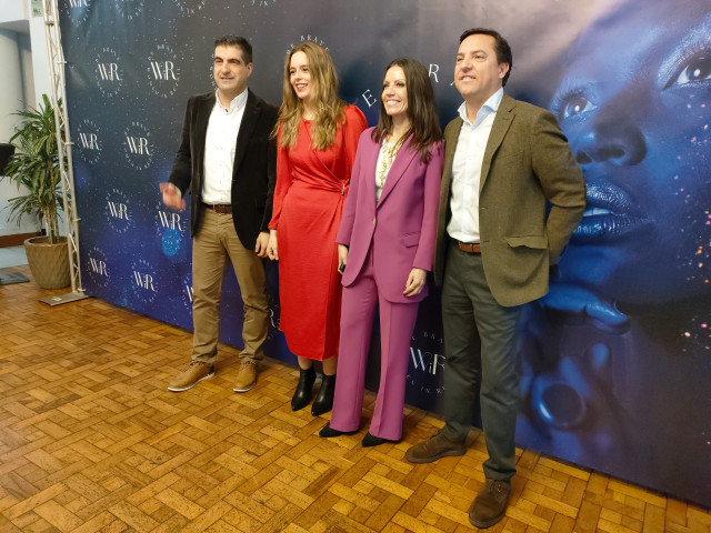 El director xeral de Comercio, Gabriel Alén; la coordinadora en Galicia de Women in Retail, Angélica Falagán; la presidenta de WiR, Cristina Delgado; y el CEO de Diesemm, David Suárez.