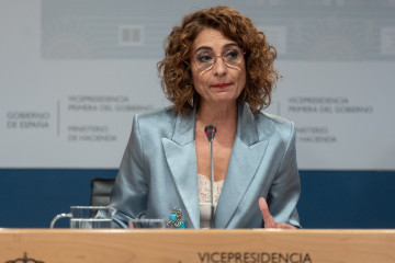 La vicepresidenta primera y ministra de Hacienda, María Jesús Montero, durante una rueda de prensa, en el Ministerio de Hacienda, a 24 de febrero de 2025, en Madrid (España). Durante su comparecenc