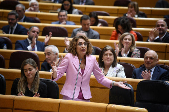 La vicepresidenta primera y ministra de Hacienda, María Jesús Montero, durante una sesión de control, en el Senado.