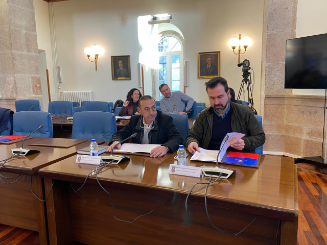 Los diputados del PP Antonio Ameijide y Demetrio Salgueiro en la reunión de Consello Provincial de Turismo de Lugo.