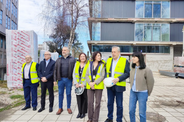 Visita de los conselleiros de Sanidade, Antonio Gómez Caamaño, y de Vivenda e Planificación de Infraestruturas, María Martínez Allegue, a las obras del CIS Olimpia Valencia de Vigo.