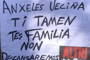 Cartel en la manifestación en Melide contra Altri