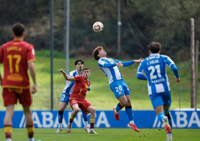 El partido entre el Fabril y el Rayo Cantabria en una imagen del club cu00e1ntabro