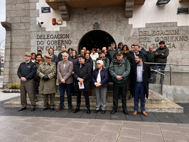 El delegado del Gobierno en Galicia, Pedro Blanco, en el acto de condena de los crímenes machistas cometidos la semana pasada en Jaén y Girona