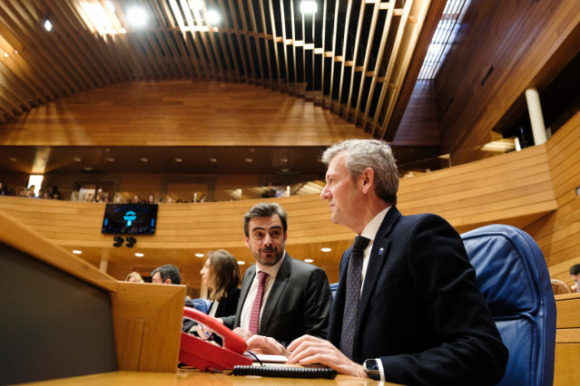 Rueda, en el pleno del Parlamento.