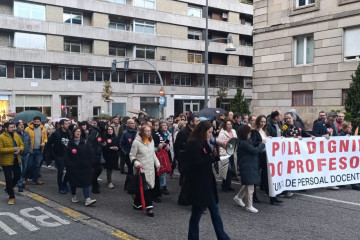 Profesores salen a la calle en Ourense contra el 