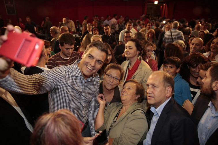 350 militantes de Juventudes Socialistas firman un manifiesto de apoyo a Sánchez