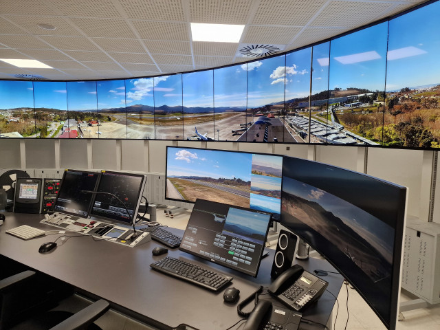 Imagen de la torre digital del Aeropuerto de Vigo.