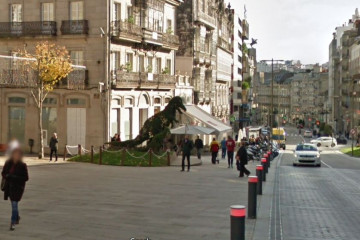 Confluencia entre Elduayen y Porta do Sol en una foto de Google Street View