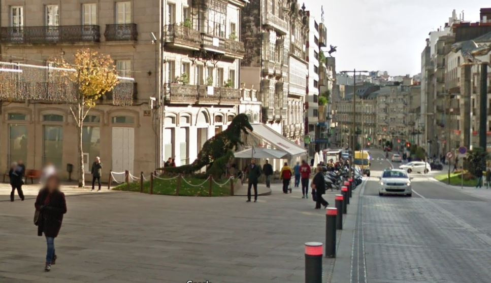 Confluencia entre Elduayen y Porta do Sol en una foto de Google Street View