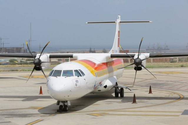 Archivo - Avión de Air Nostrum