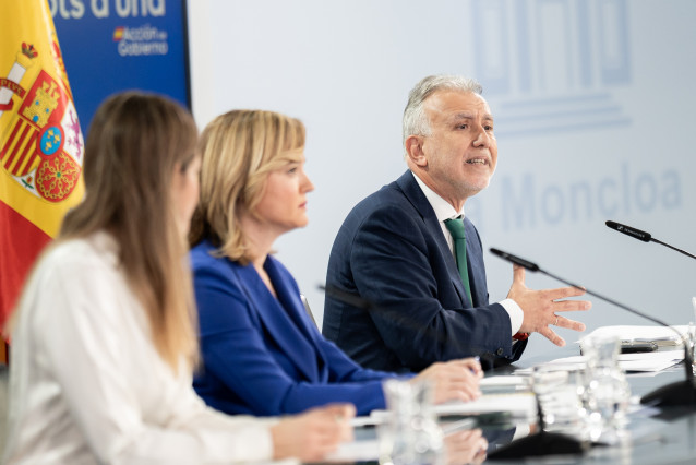 El ministro de Política Territorial y Memoria Democrática, Ángel Víctor Torres, durante una rueda de prensa posterior al Consejo de Ministros.