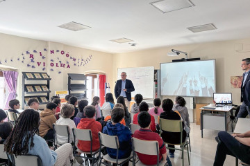 Imagen de una de las sesiones de educación financiera impartidas por Abanca y Afundación durante la Global Money Week de 2024.