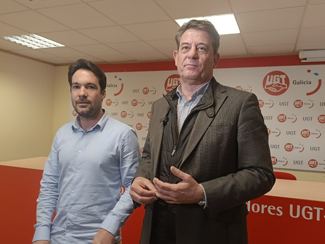 El secretario xeral del PSdeG, José Ramón Gómez Besteiro, se reúne con el nuevo líder de UGT Galicia, Cristóbal Medeiros